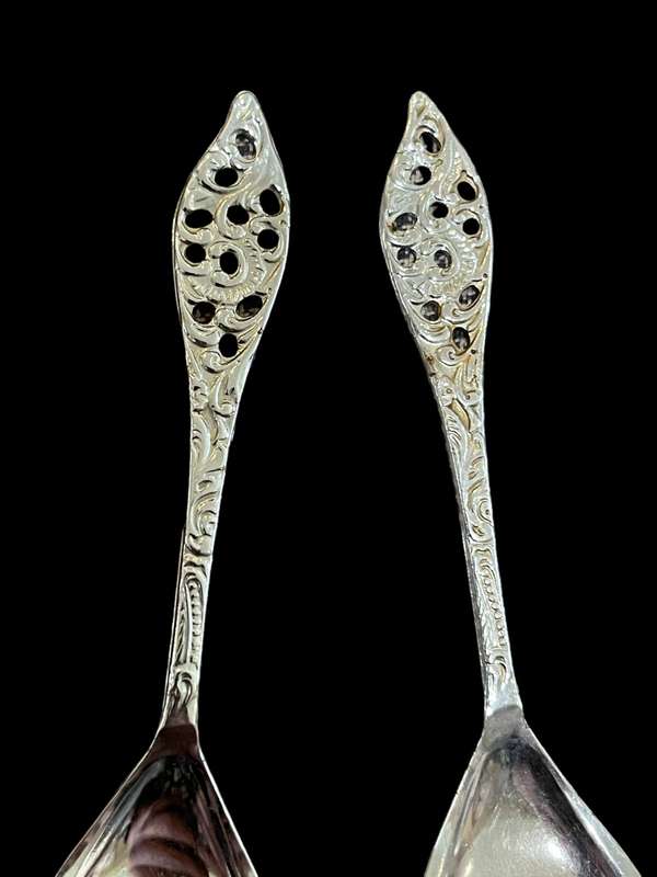 Spoons sugar Dutch each