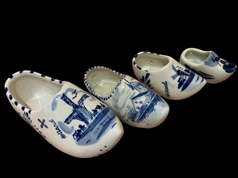 Clogs Dutch lot(2)