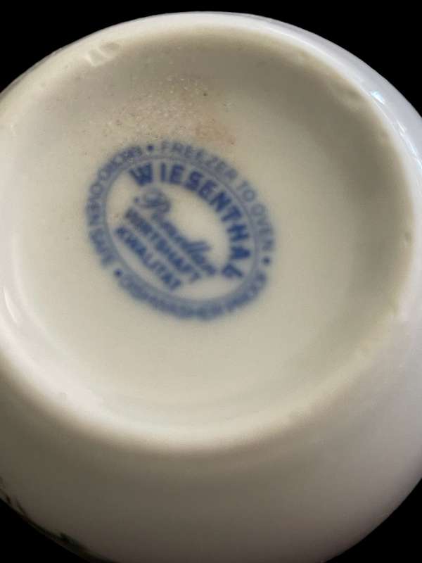 Coffee/tea mugs/cups Wiesenthal each