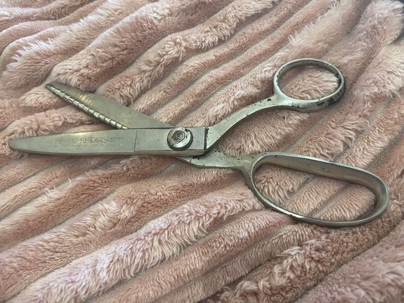 Scissors pinking shears vintage(A)