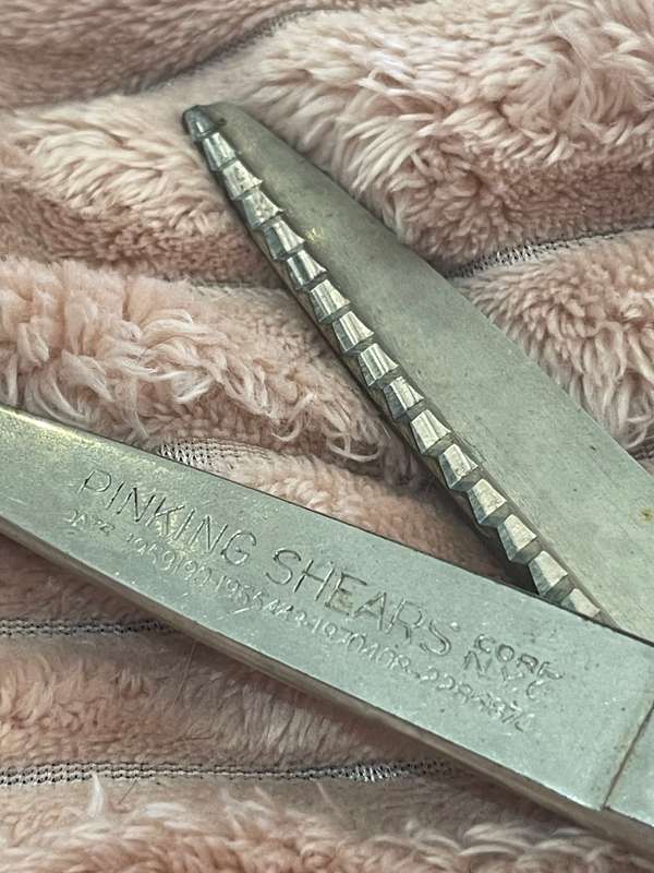 Scissors pinking shears vintage(A)