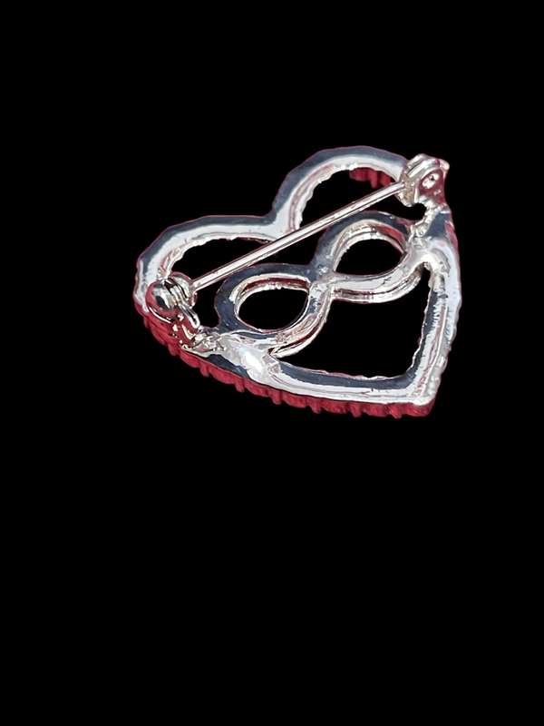 Brooch (G)