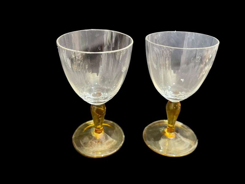 Glasses set