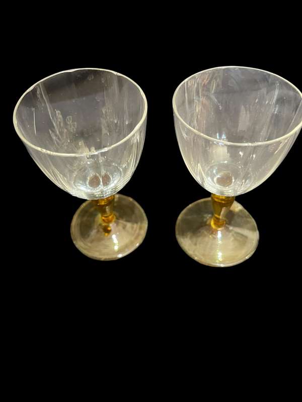 Glasses set