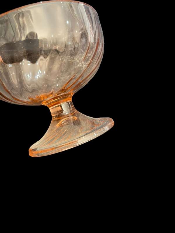 Bowl pink glass