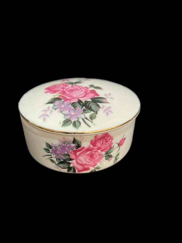 Trinket holder