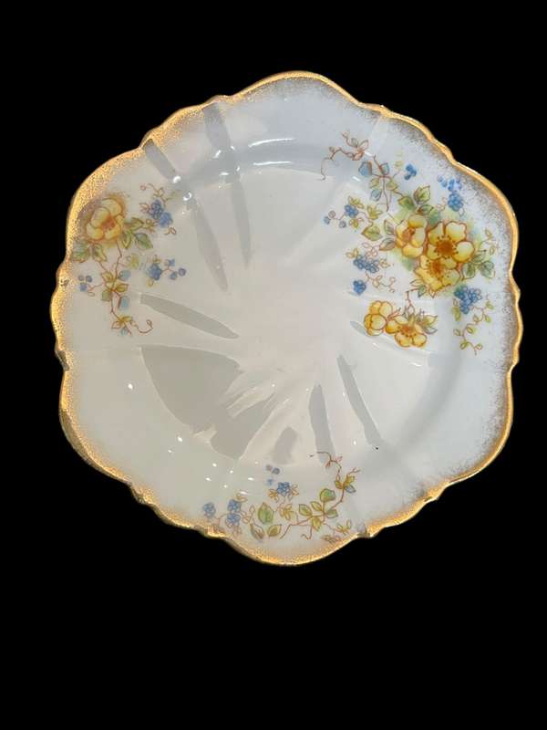 Cake/side plates Victorian each