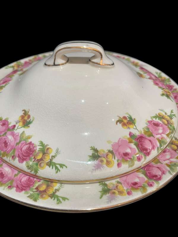 Tureen/ bowl lidded Royal Doilton each