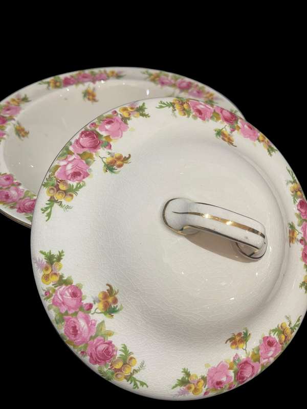 Tureen/ bowl lidded Royal Doilton each