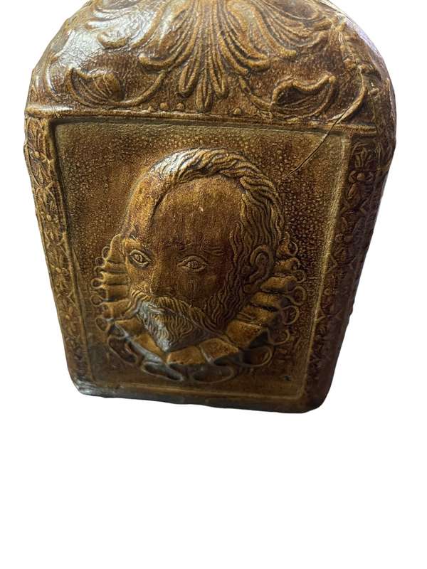 Decanter leather clad