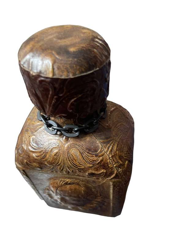 Decanter leather clad
