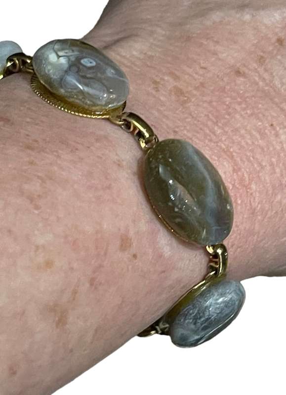 Bracelet semi precious stones