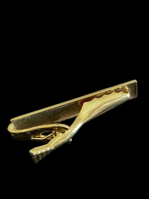 Tie pin