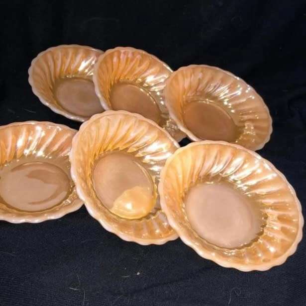 Dessert/pudding Bowls x6