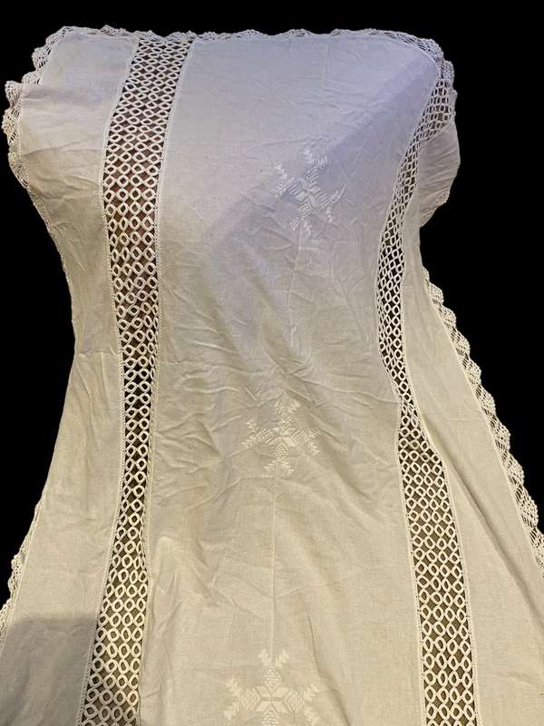 Tablecloth overlay