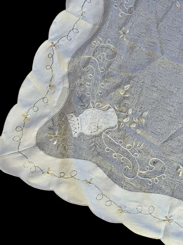 Table centre piece/overlay(A)