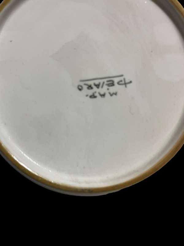 Plate display