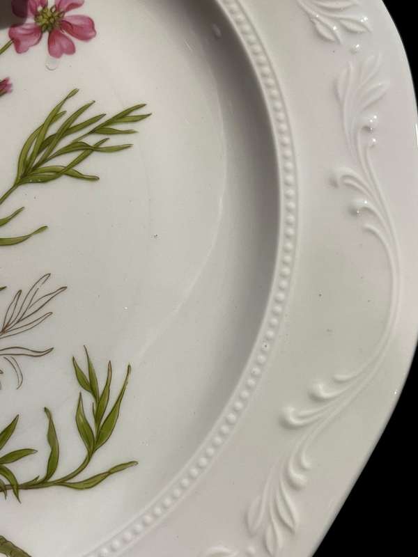 Plate display