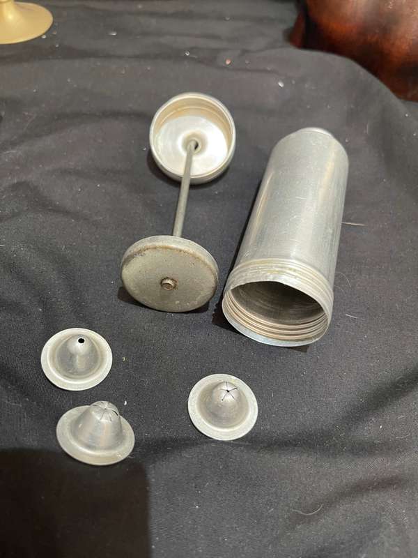Icing gun