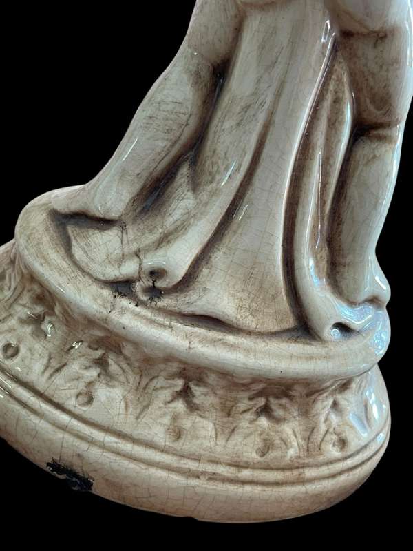 Vase Cherub