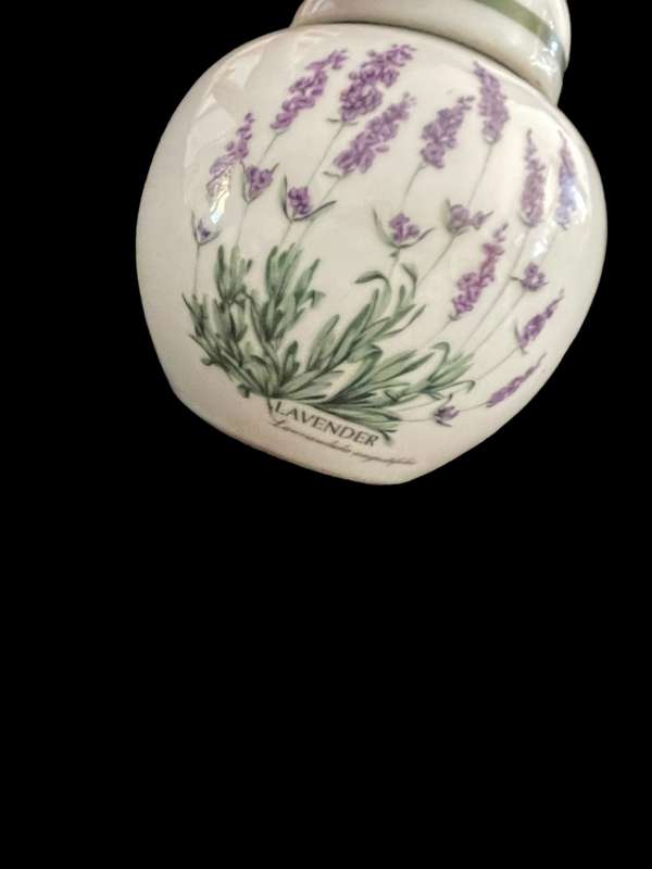 Ginger jar Bavarian lavender