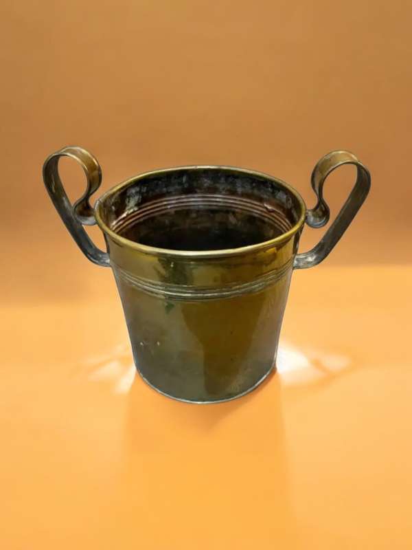 Planter /container brass