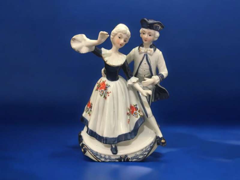 Figurine