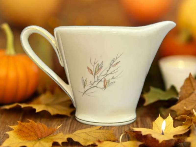 Creamer/milk jug  Bavarian