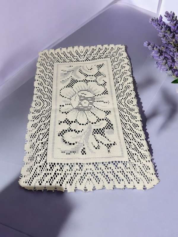 Doilie/traycloth lacy(Nr17)