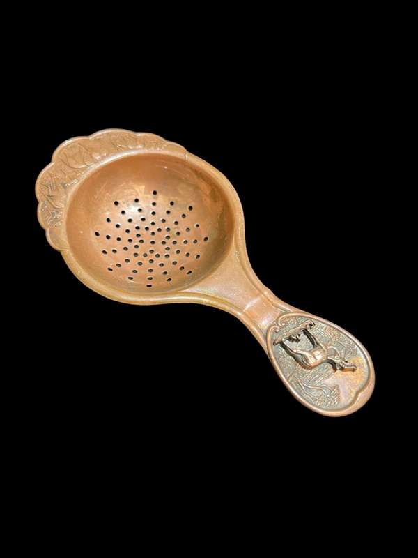 Tea sieve copper