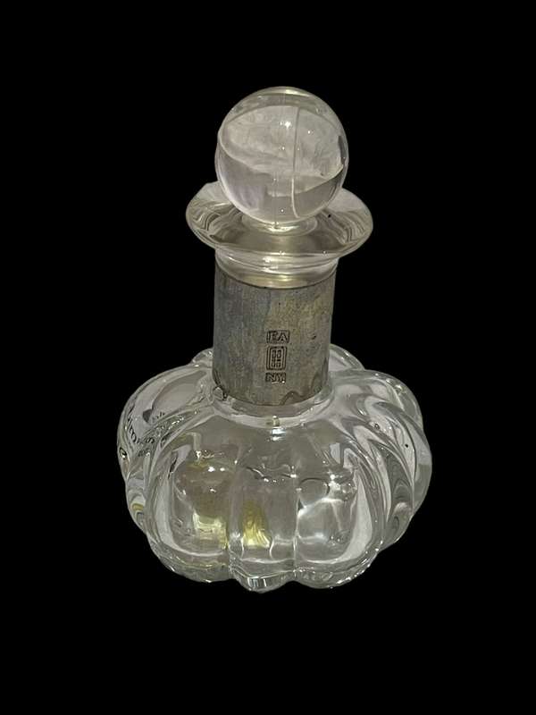 Perfume bottle