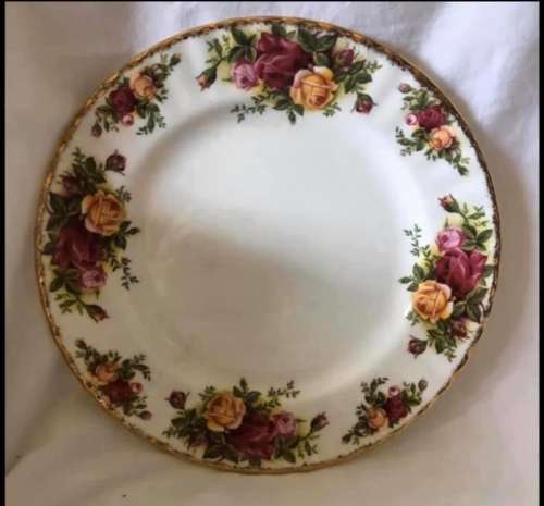 Royal Albert Old Country Roses Plate