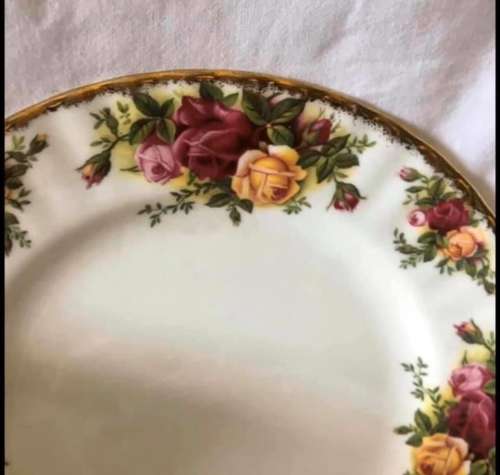 Royal Albert Old Country Roses Plate