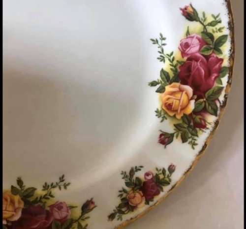 Royal Albert Old Country Roses Plate