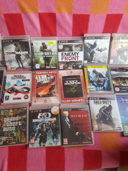 Ps3 slim with 21 games and ps move