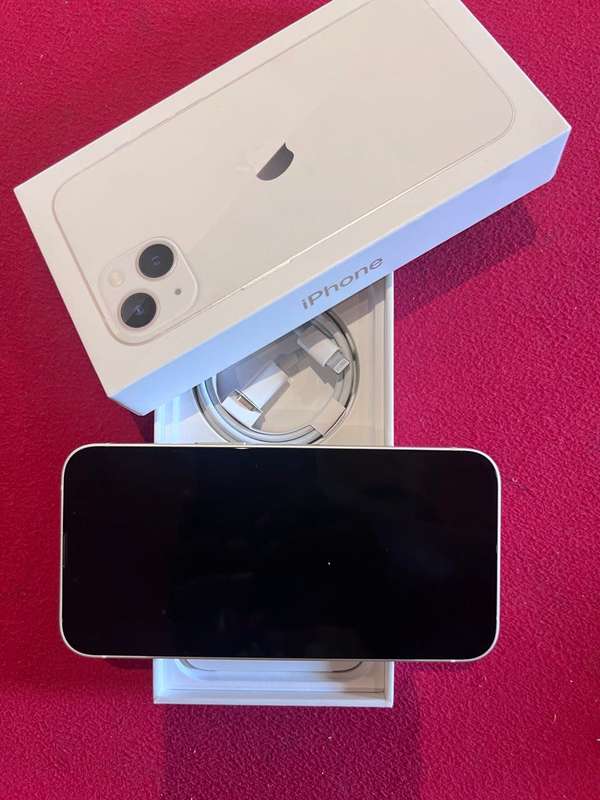 Apple iPhone 13 128GB Starlight