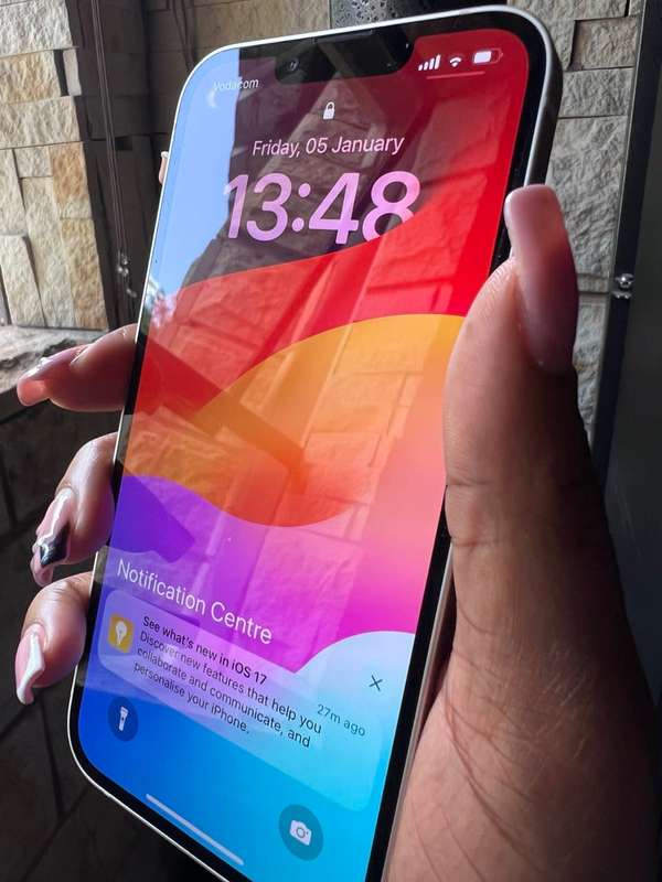 Apple iPhone 13 128GB Starlight