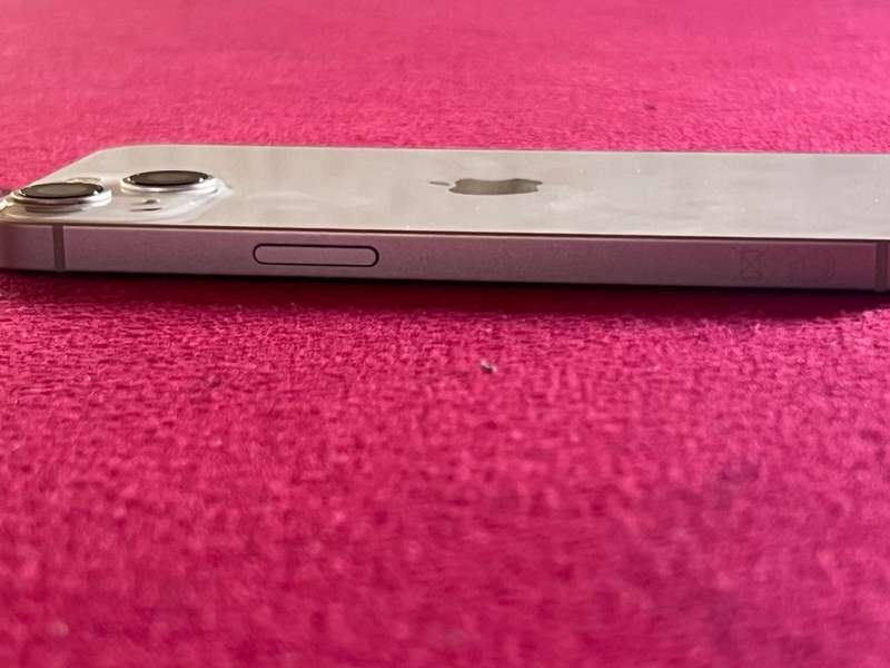 Apple iPhone 13 128GB Starlight