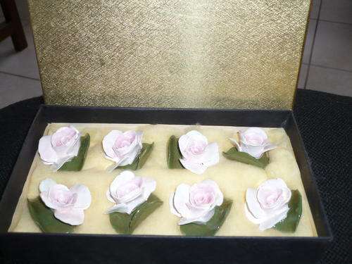 SET OF ROSE NAME PLACE HOLDERS