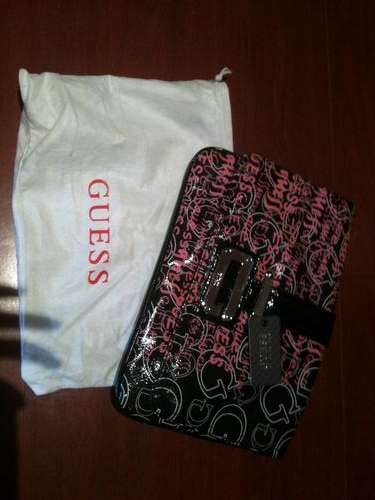 Guess: Patent Clutch *Authentic*