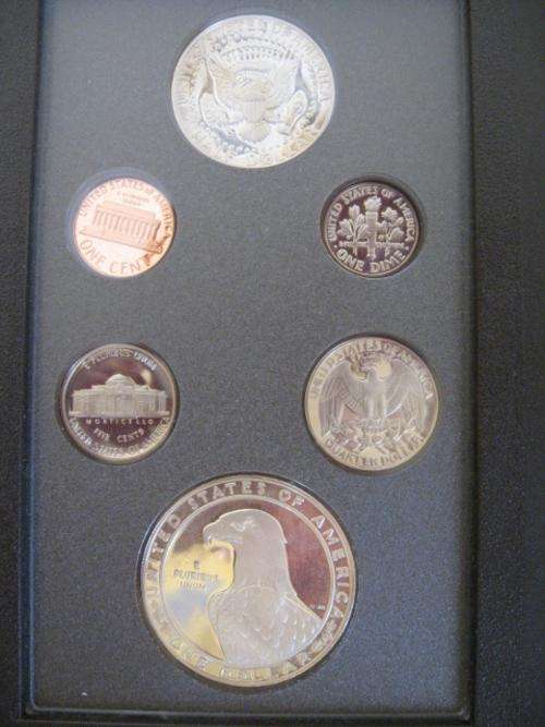 United States Of America 1983  Proof Set in bookform sealed in plastic holder.