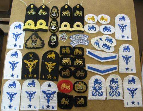 S.A. Navy cloth badges and insignia. A selection of.