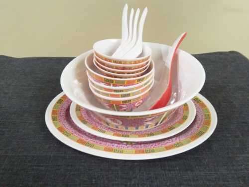 Chinese 16 Piece Soup server set