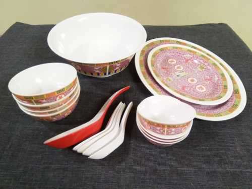 Chinese 16 Piece Soup server set