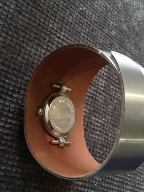 Stainless steel cuff bracelet watch Diva