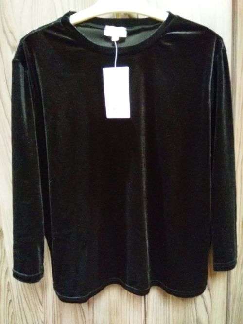 Black velvet top