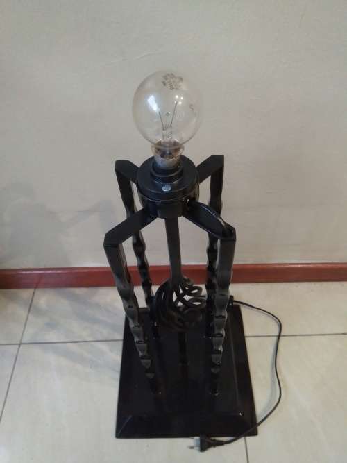 Wrought iron lamp stand - gloss black