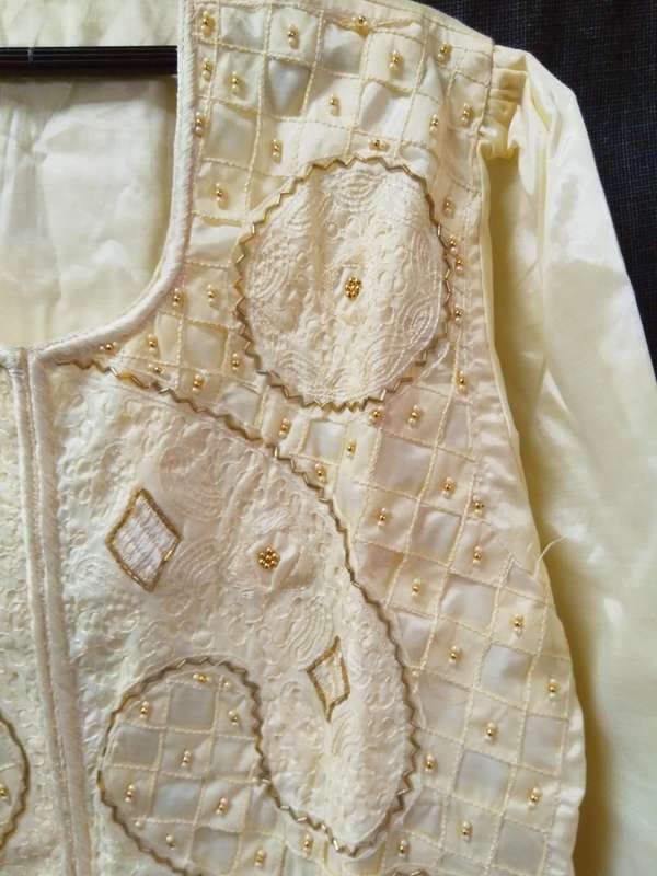 Cream sari top and skirt set