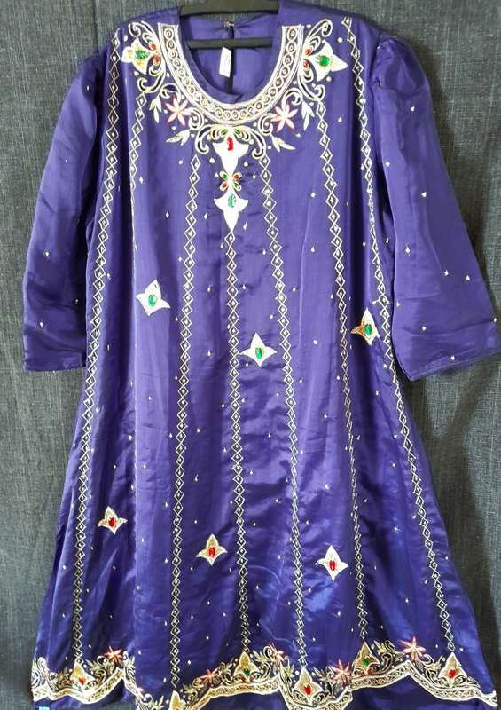 Eastern evening dress Navy blue and gold embroidered