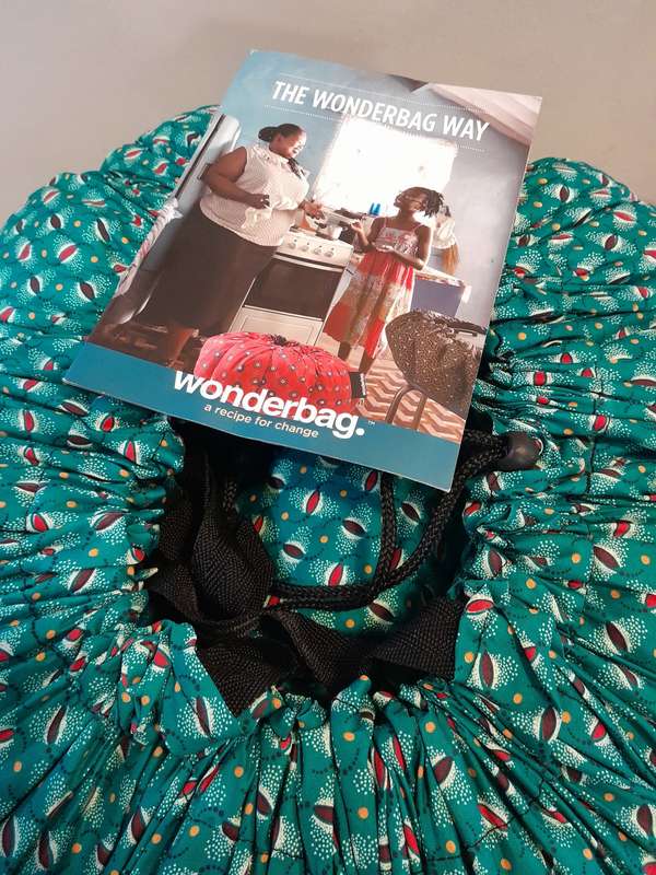 Heat Retaining Large size Wonderbag pot warmer for picnics camping load shedding